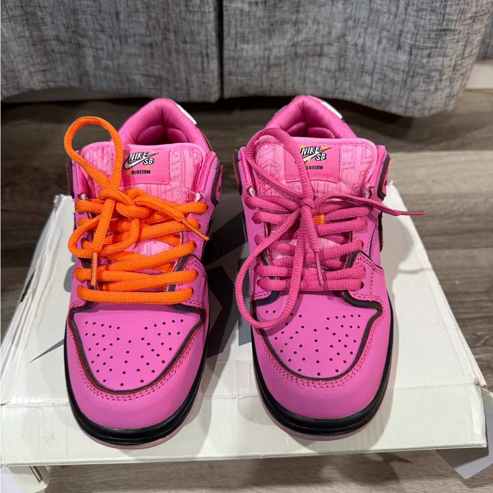 Power Puff Nike dunas
I wore them for a little